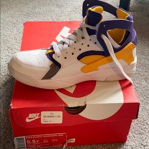 Nike Flight  Huaraches. Lakers colors
